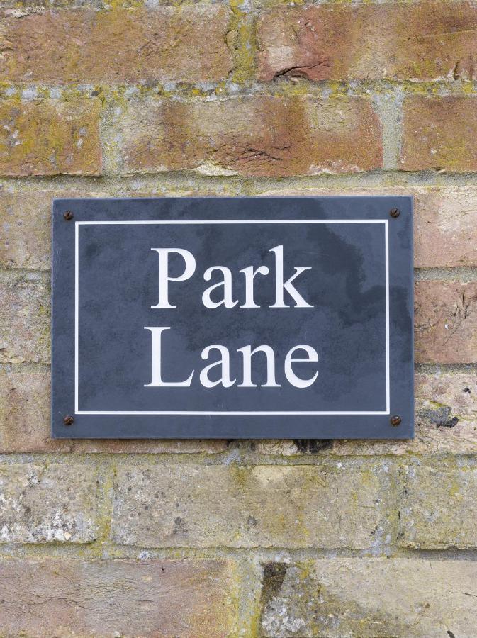 Park Lane Studio, Shouldham エクステリア 写真